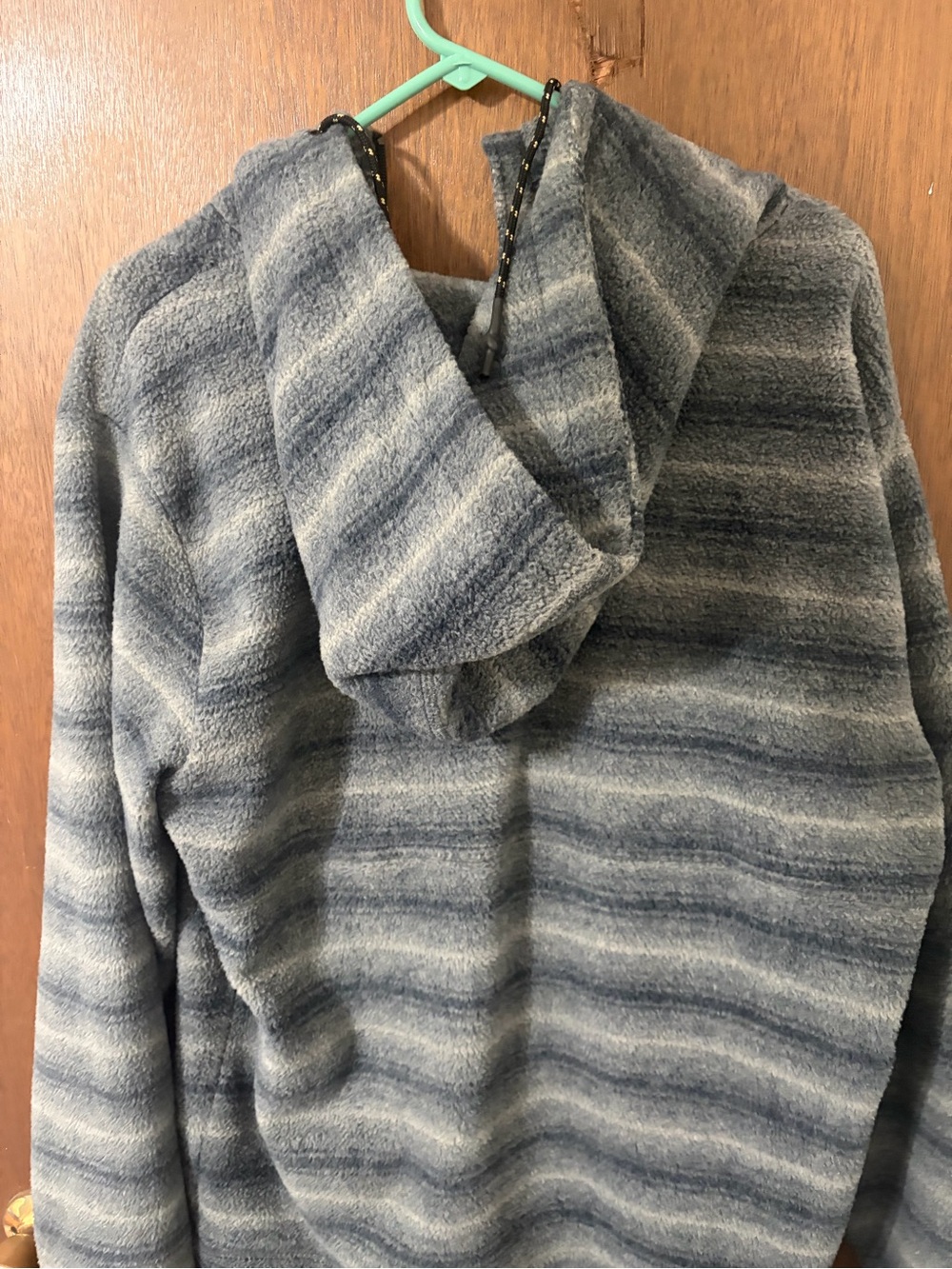 Billabong Men's Blue Striped Half-Zip Hooded Sweater with kangaroo pouch - Picture 4 of 4